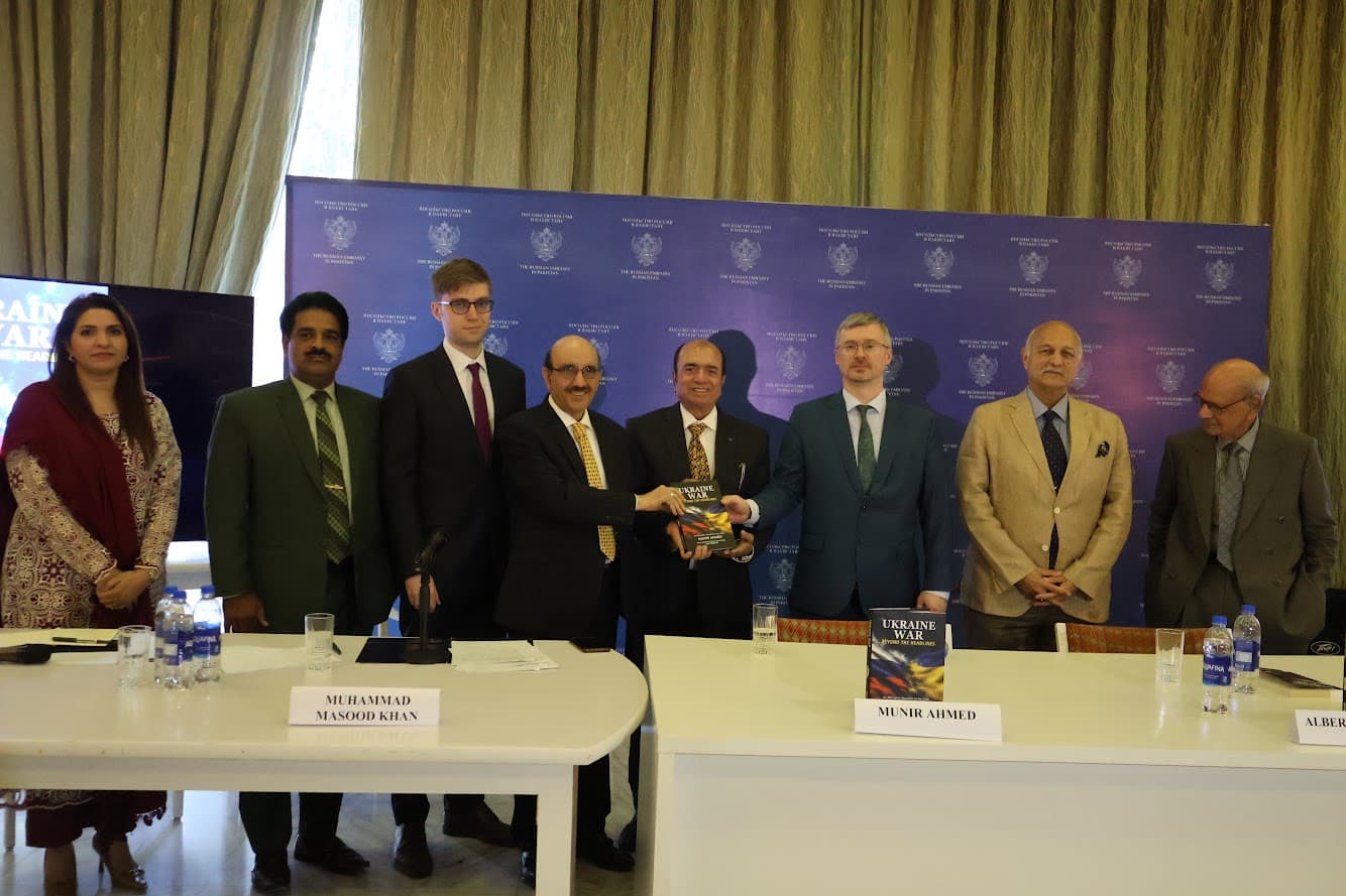 Moscow’s Envoy Praises Pakistani Author’s Book Challenging Western Narratives on Ukraine Conflict