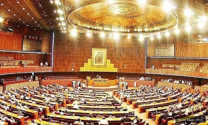 Pakistan Parliamentarians Resist PM's Salary Deduction Call