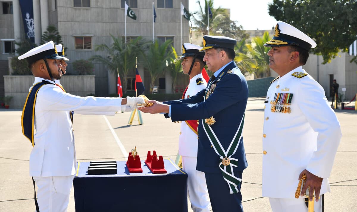 Sri Lankan Cadet Tennakoon Wins Sword of Honor at Pakistan Naval Academy Parade