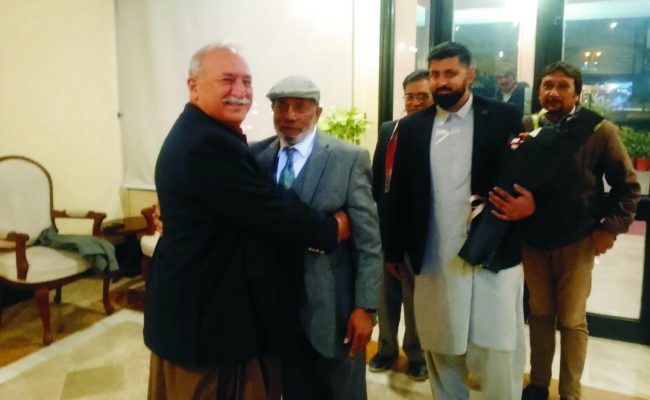 Meeting in Islamabad between PML-Q Punjab President Malik Sameen Khan and Overseas UK Delegation — Consultations on Organizational Affairs, Issues of Overseas Pakistanis, and Future Strategy