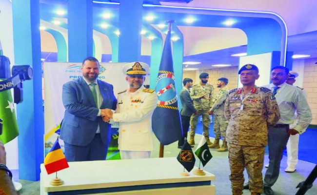 Romanian Ambassador Dr. Dan Stoenescu met Federal Minister for Maritime Affairs Muhammad Junaid Anwar Chaudhry and Karachi Port Trust Chairman Ateeq ur Rehman during PIMEC 2025 to enhance maritime and trade cooperation between Romania and Pakistan.